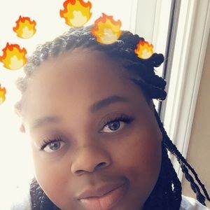 Meet your Posher, Ebony